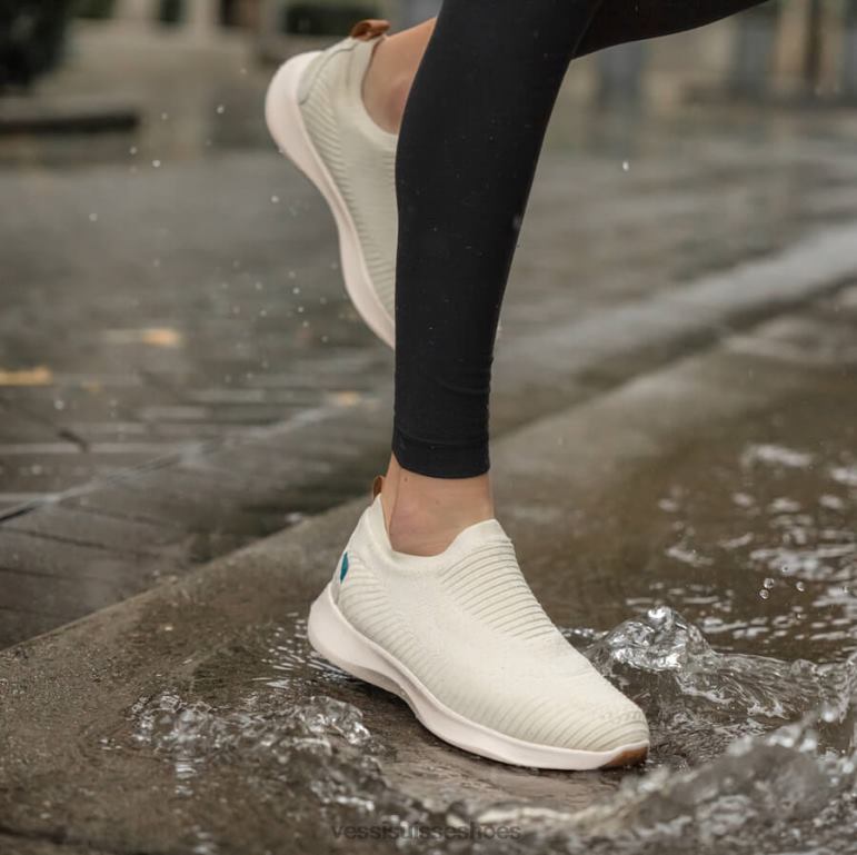 Vessi slip-ons pour mouvements de tous les jours - lin beige sur gomme H6F62245 lin beige sur gomme